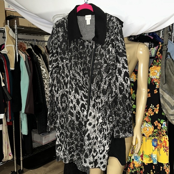chico’s size 3 sweater dress. animal print or jacket - Picture 2 of 16